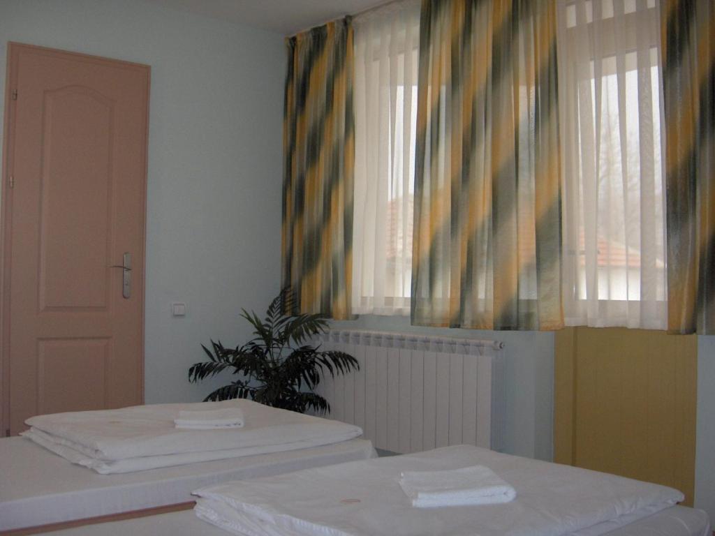 Complex Diana Hotel Cherven  Room photo